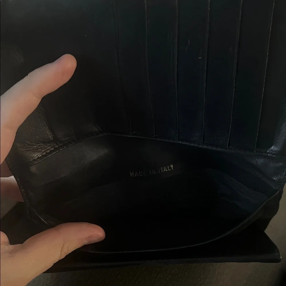 CHANEL Textured Black Caviar Leather Kisslock Wallet CC logo embossed